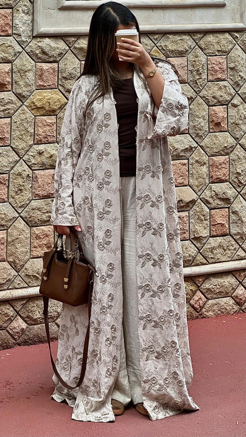 The NOUR abaya
