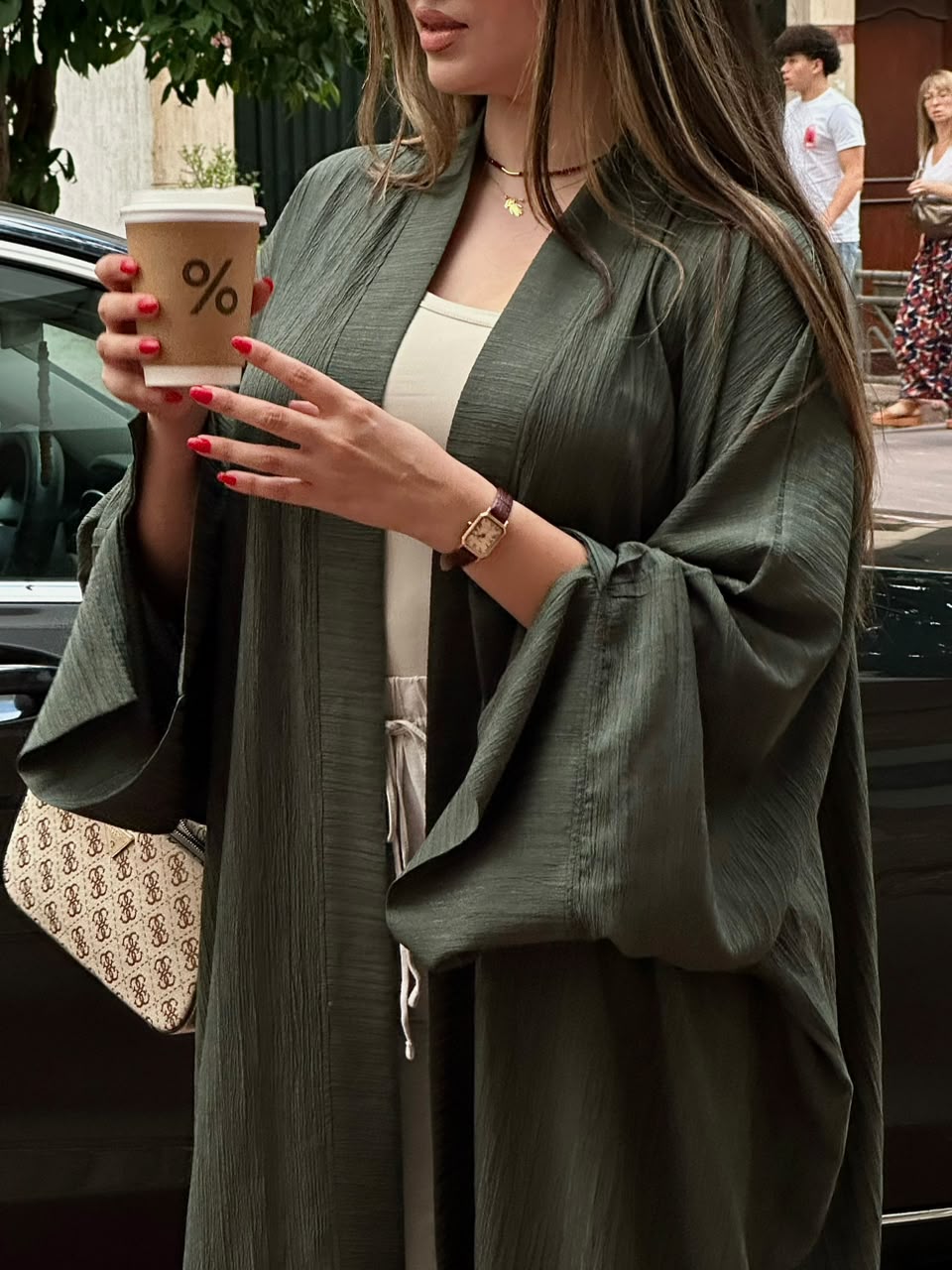 The OLIVEA abaya