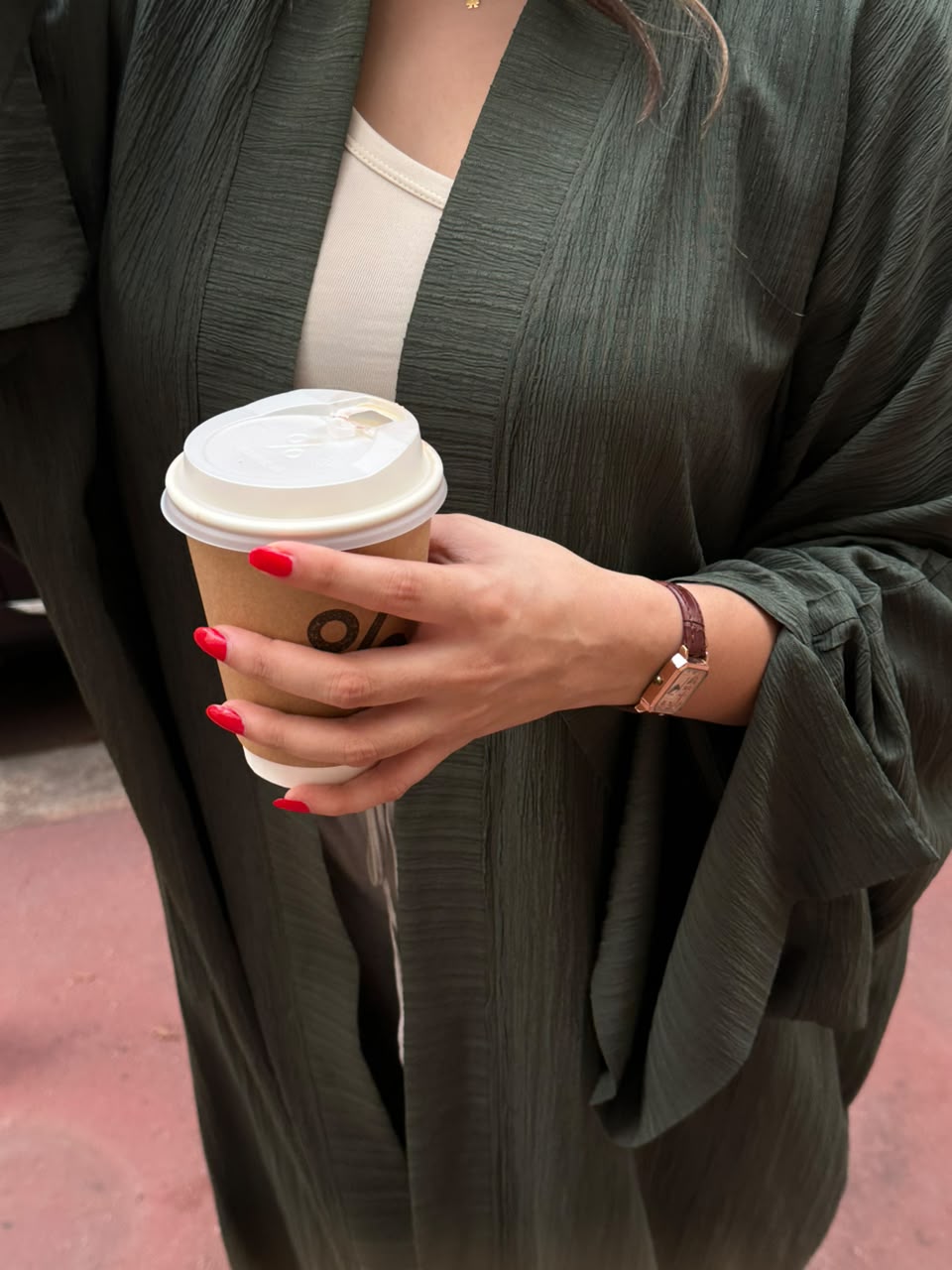 The OLIVEA abaya